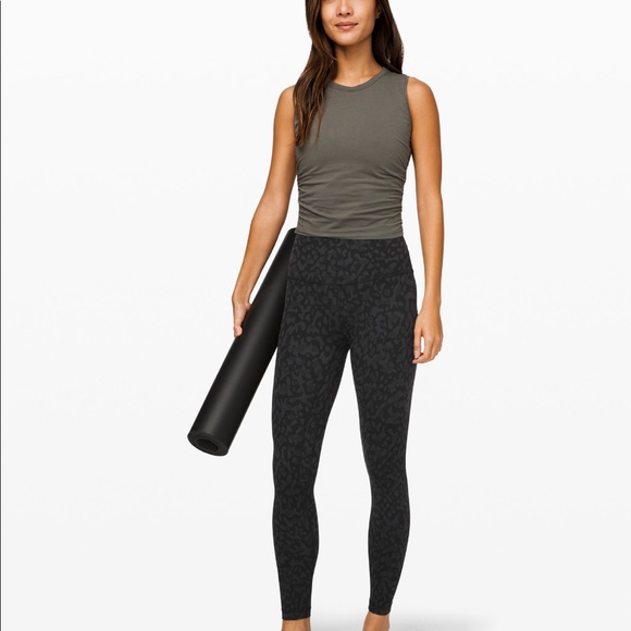 Lululemon’s Align HR Pant 28” leggings - Picture 2 of 7